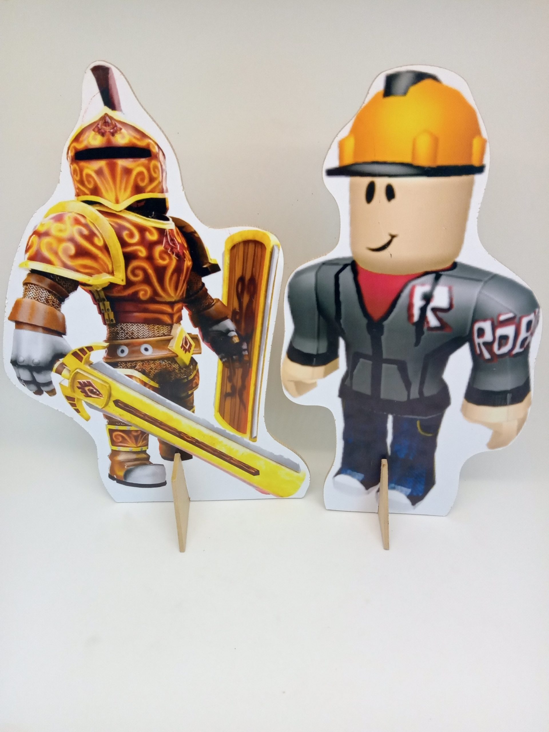 Display MDF para mesa Roblox 25cm (kit) - Locpocket São José dos